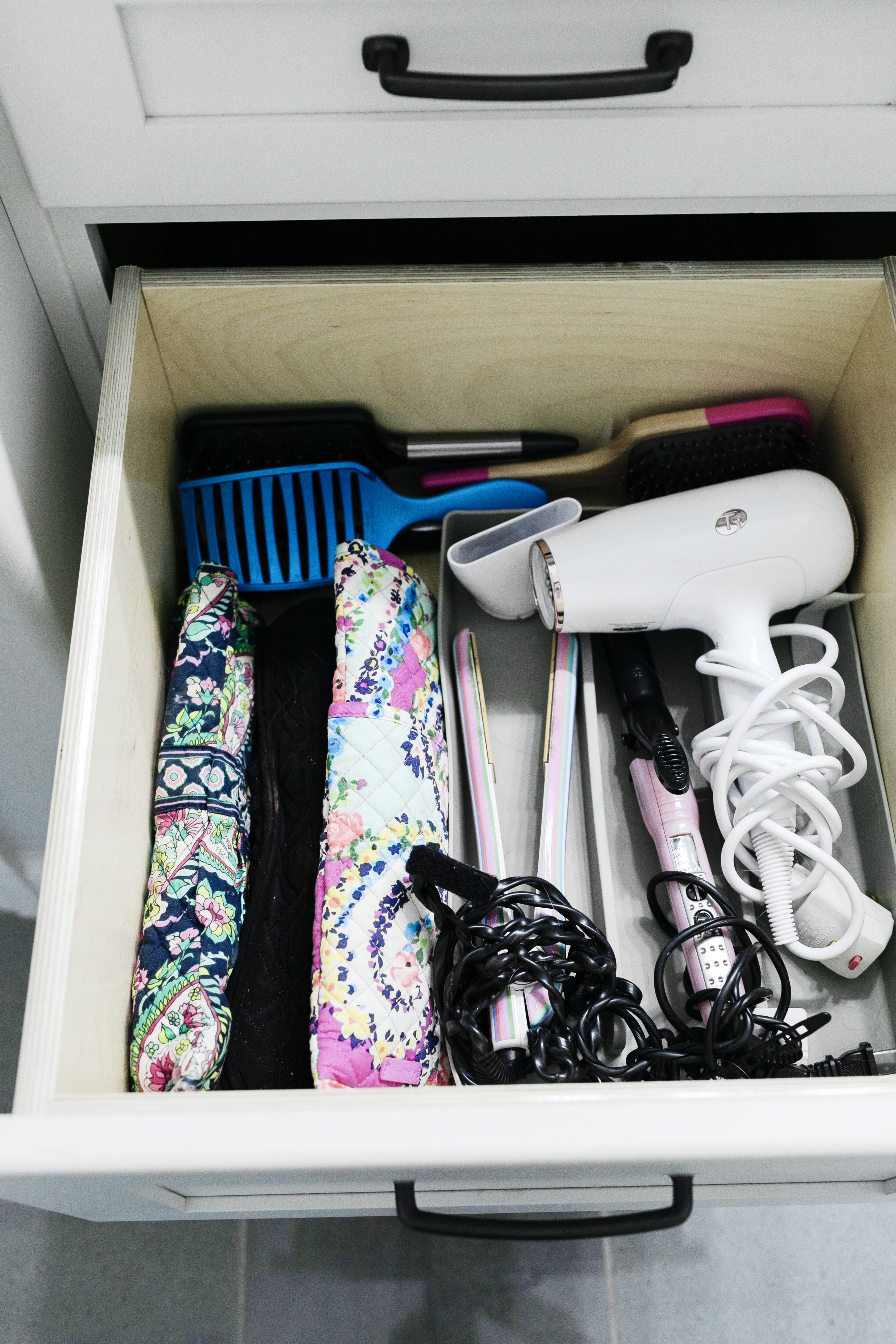 How to Organize Your Bathroom: 5 Practical Tips featured by top US lifestyle blogger, Walking in Memphis in High Heels.