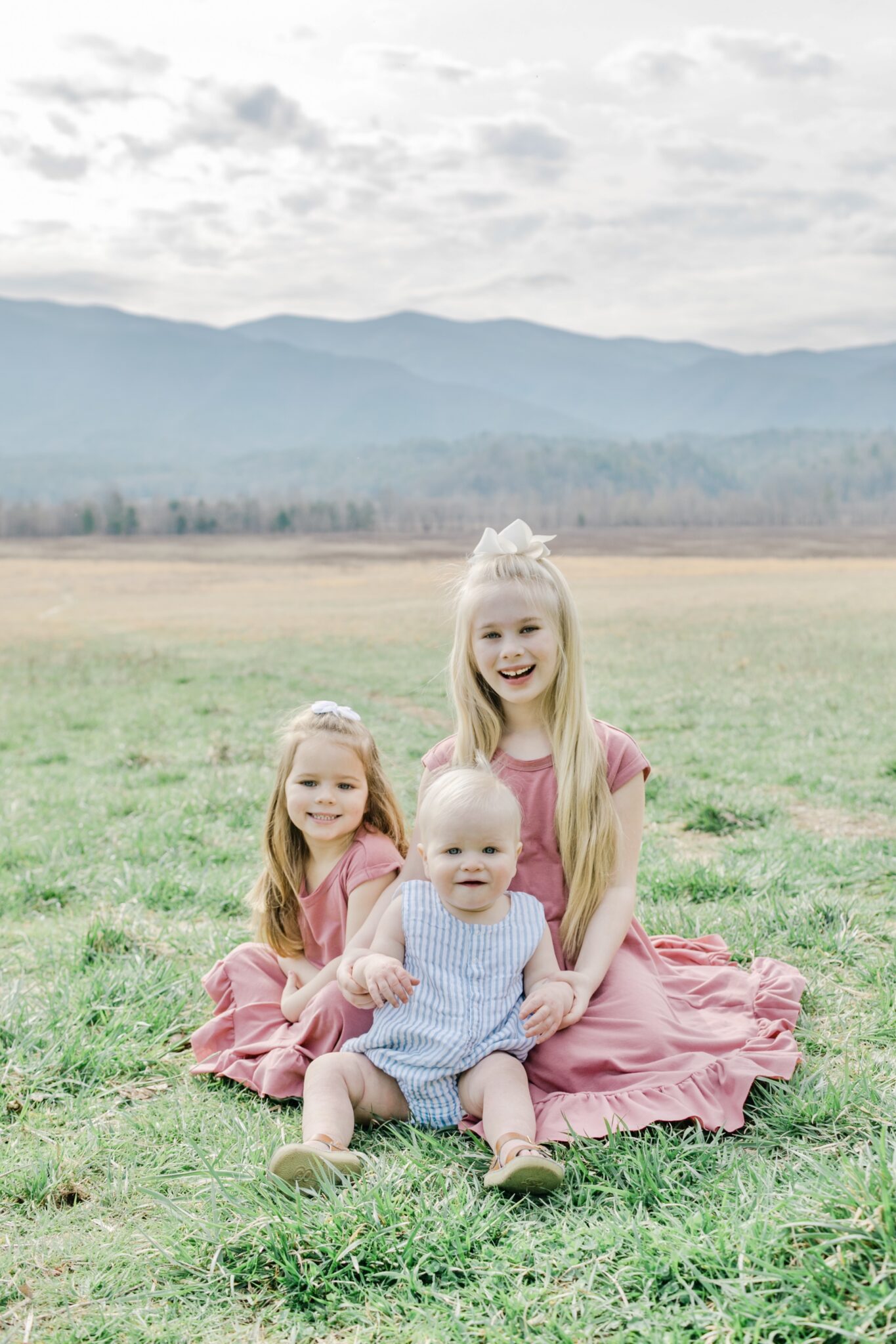 Cute Family Easter Outfits - Walking in Memphis in High Heels