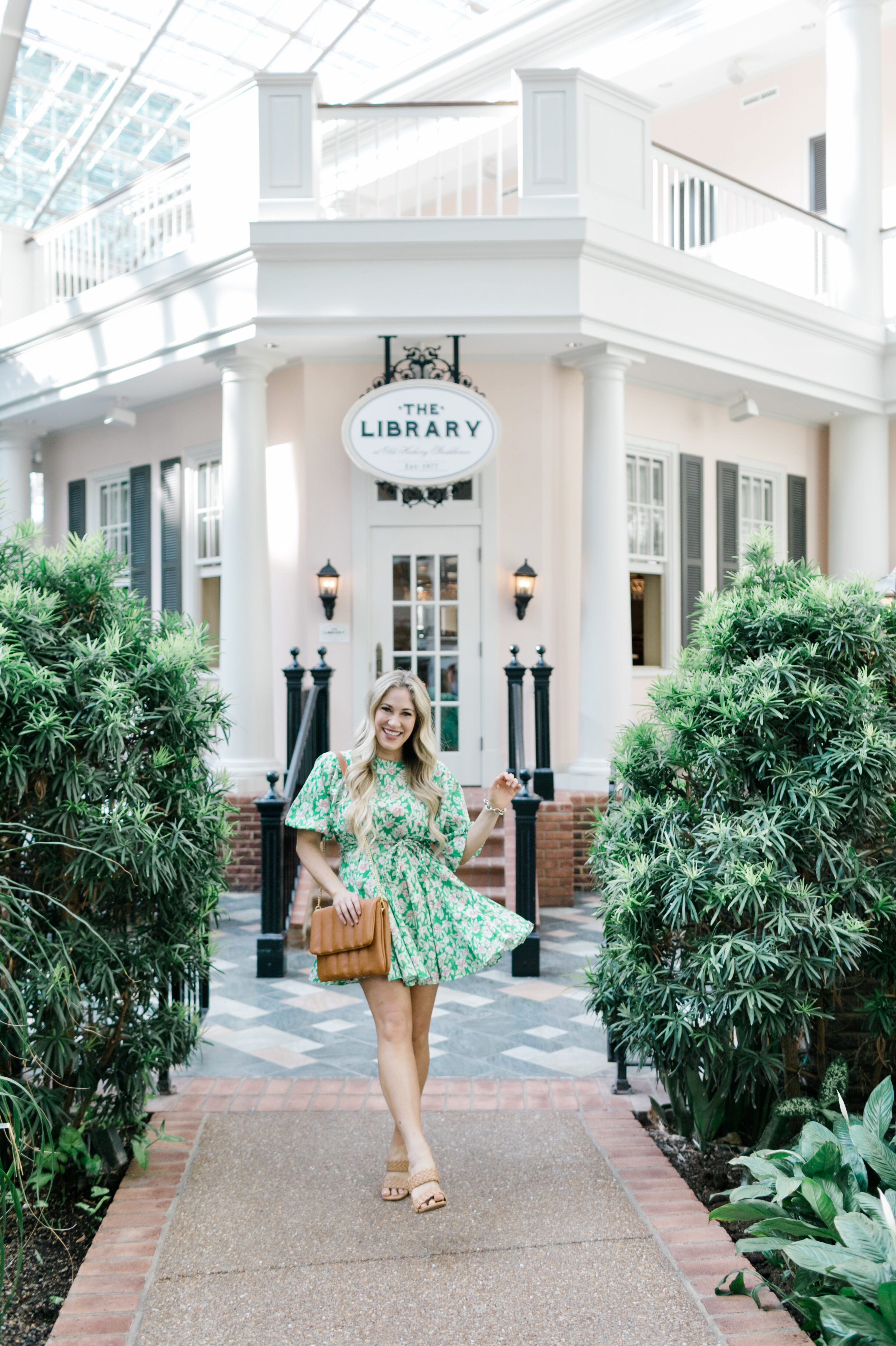 Cute Spring Dresses featured by top US Mom fashion blogger, Walking in Memphis in High Heels.