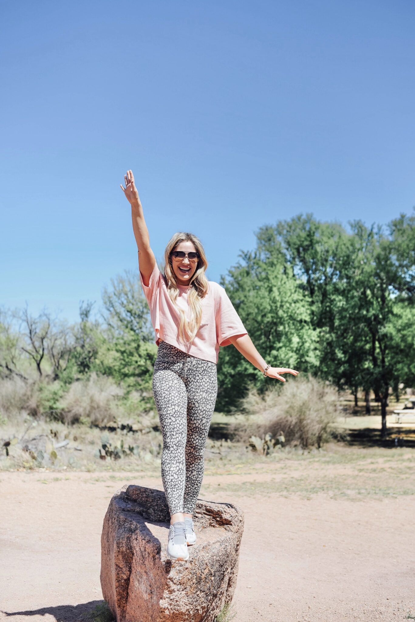 What to Wear to Texas in the Spring, a style guide by Walking in Memphis in HIgh Heels.