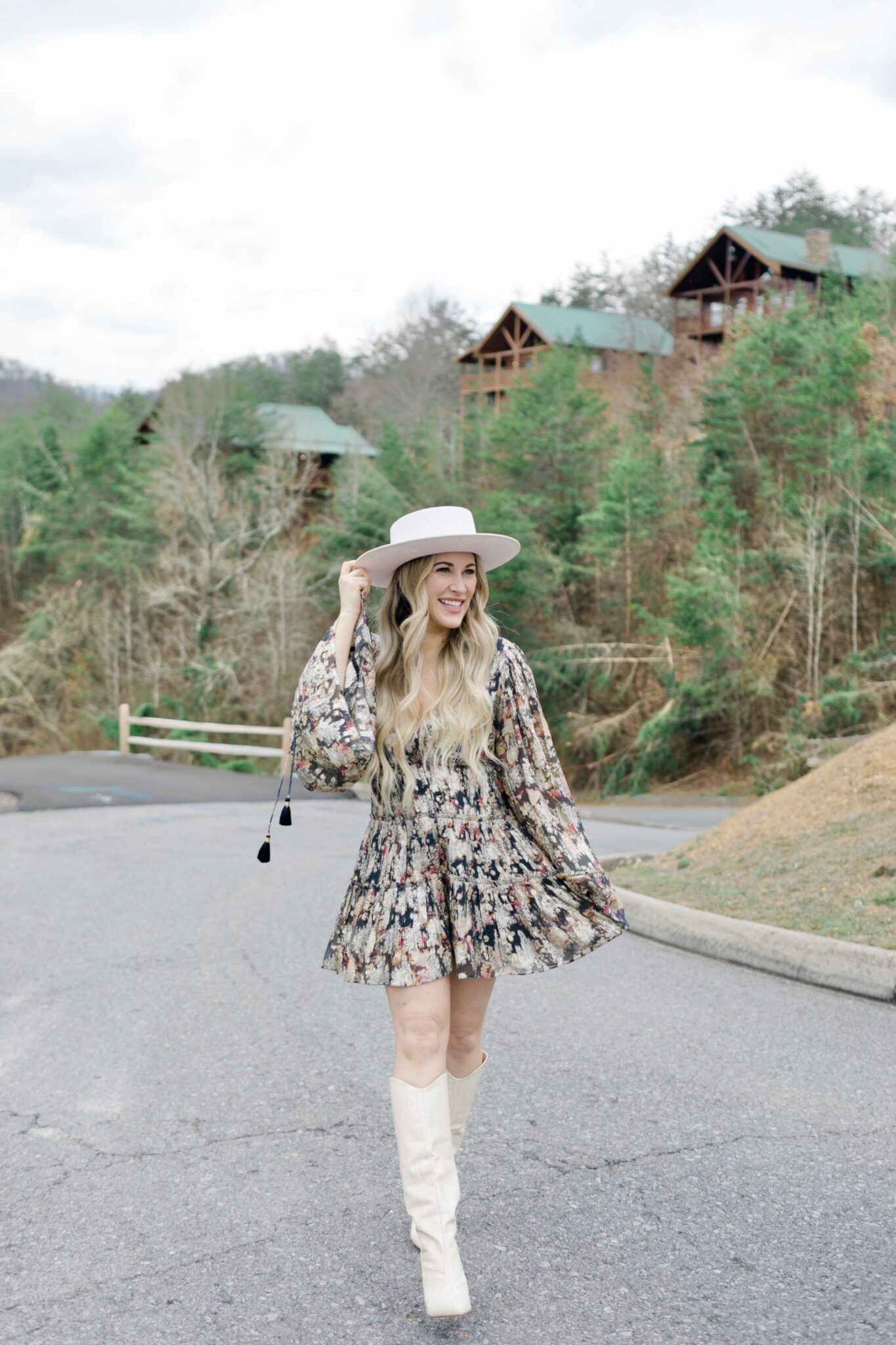 What to Wear to a Yellowstone Event, outfit featured by Walking in Memphis in High Heels.