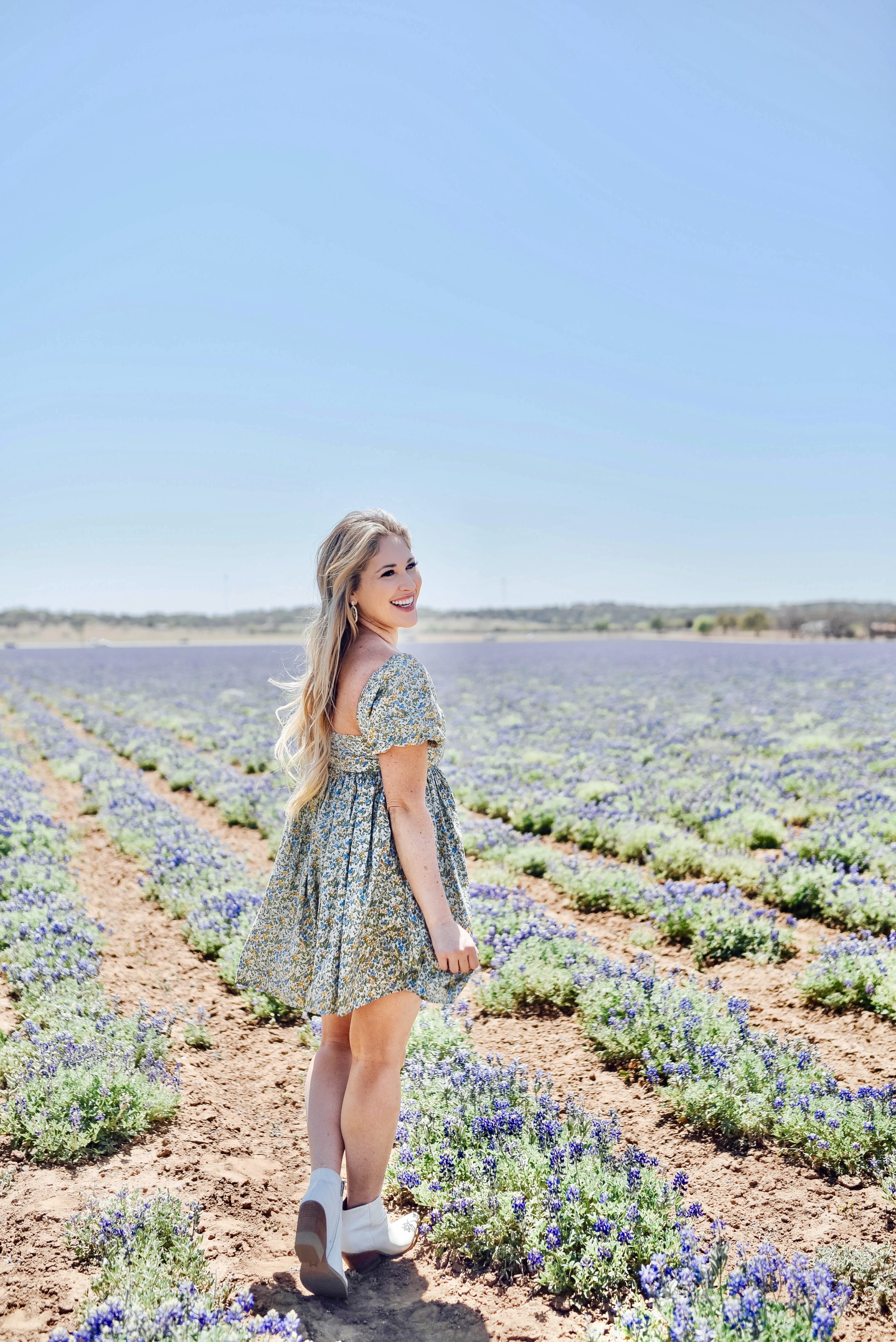 What to Wear to Texas in the Spring, a style guide by Walking in Memphis in HIgh Heels.