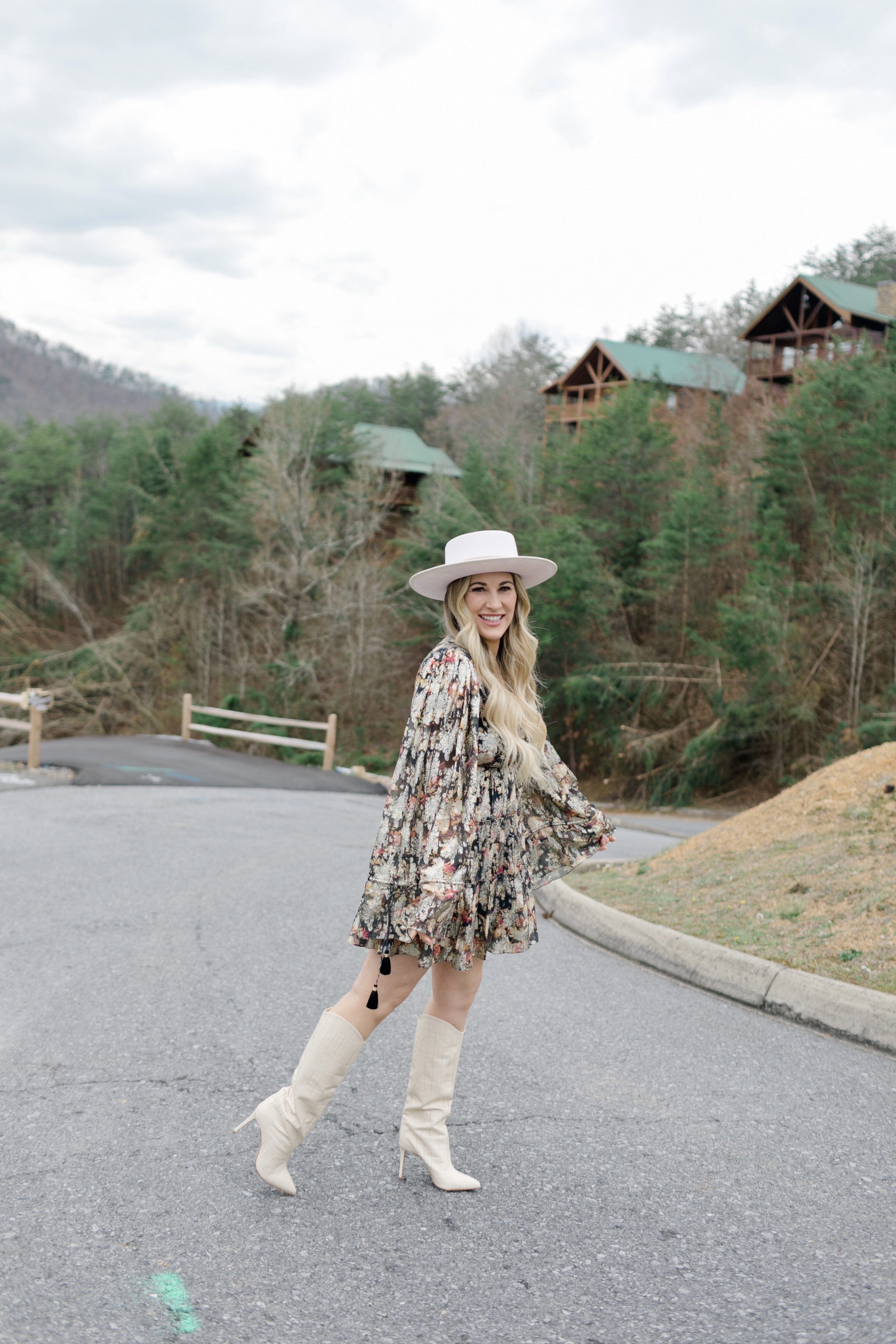 What to Wear to a Yellowstone Event, outfit featured by Walking in Memphis in High Heels.