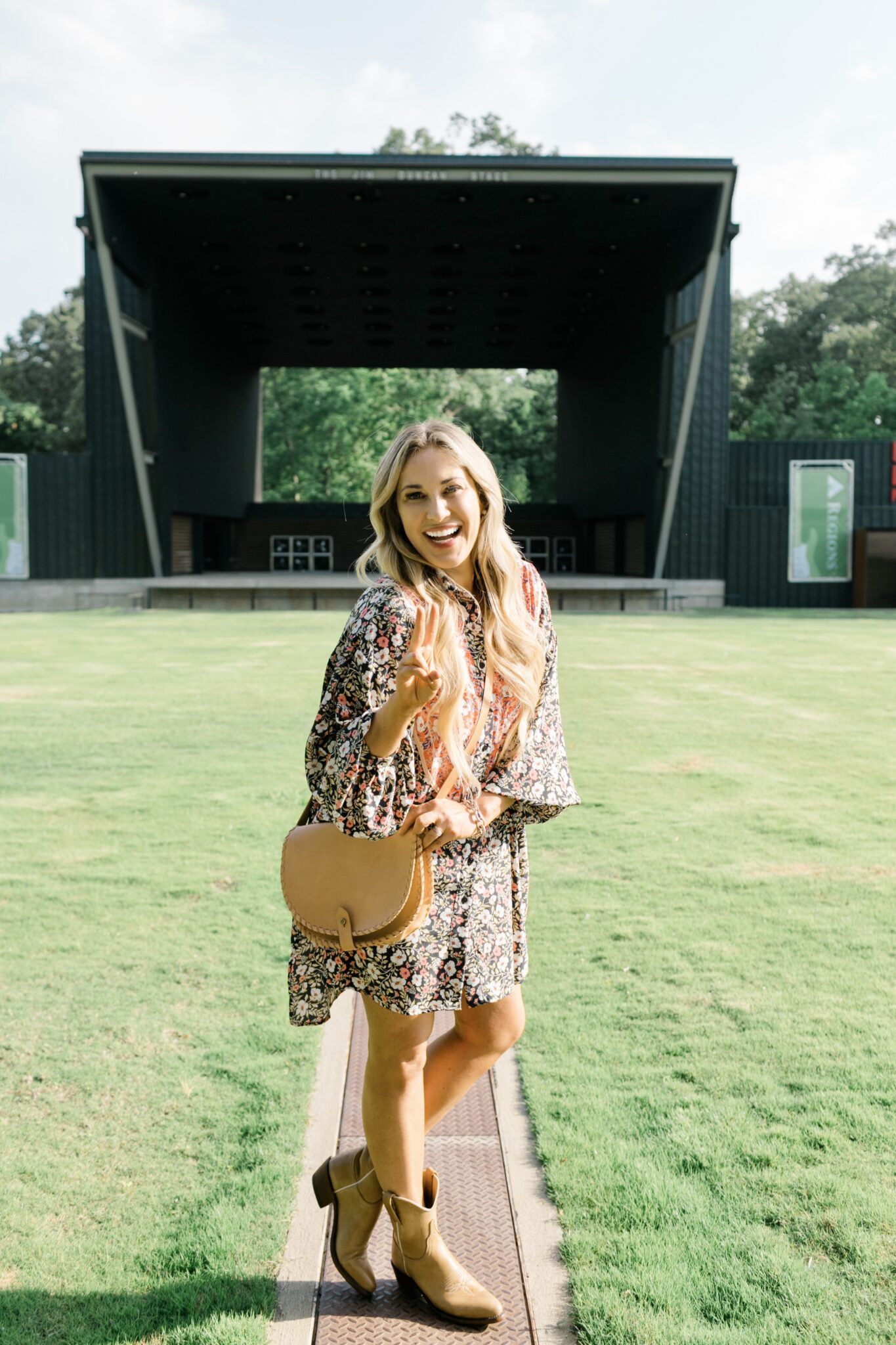 24 Insta-Worthy Outdoor Concert Outfits