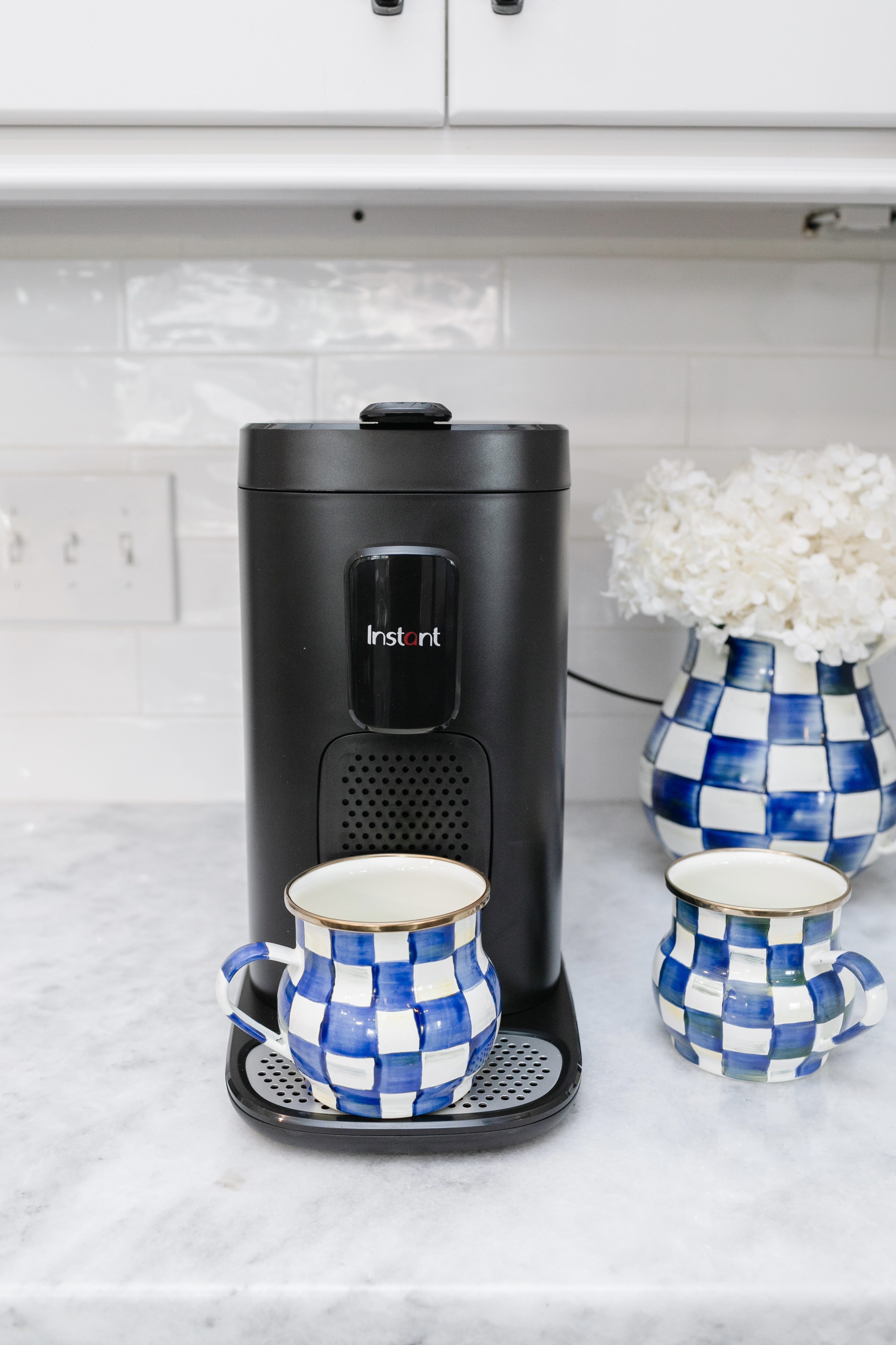 Mother's Day gift: keurig coffee machine with blue checkered mug