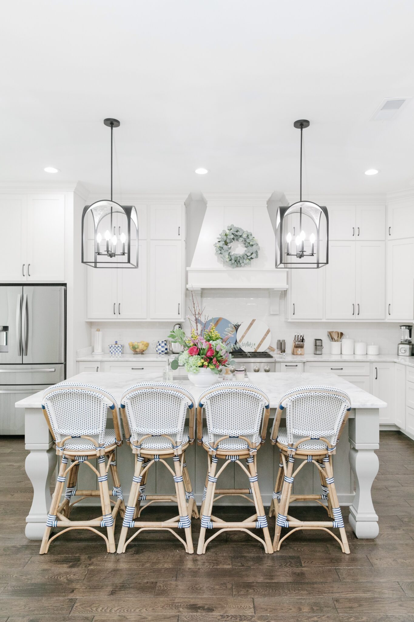 statement lighting in kitchen