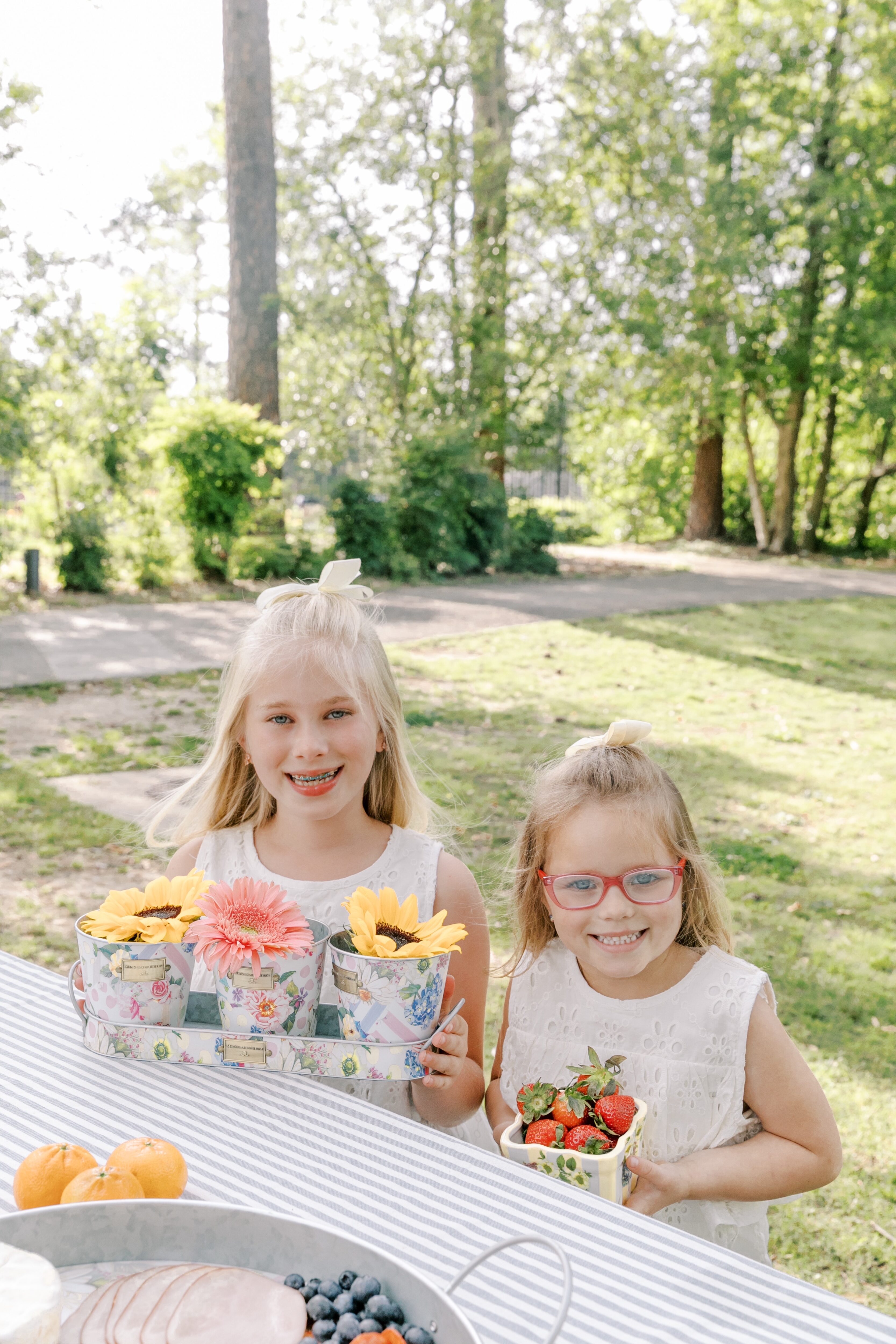 summer picnic with kids