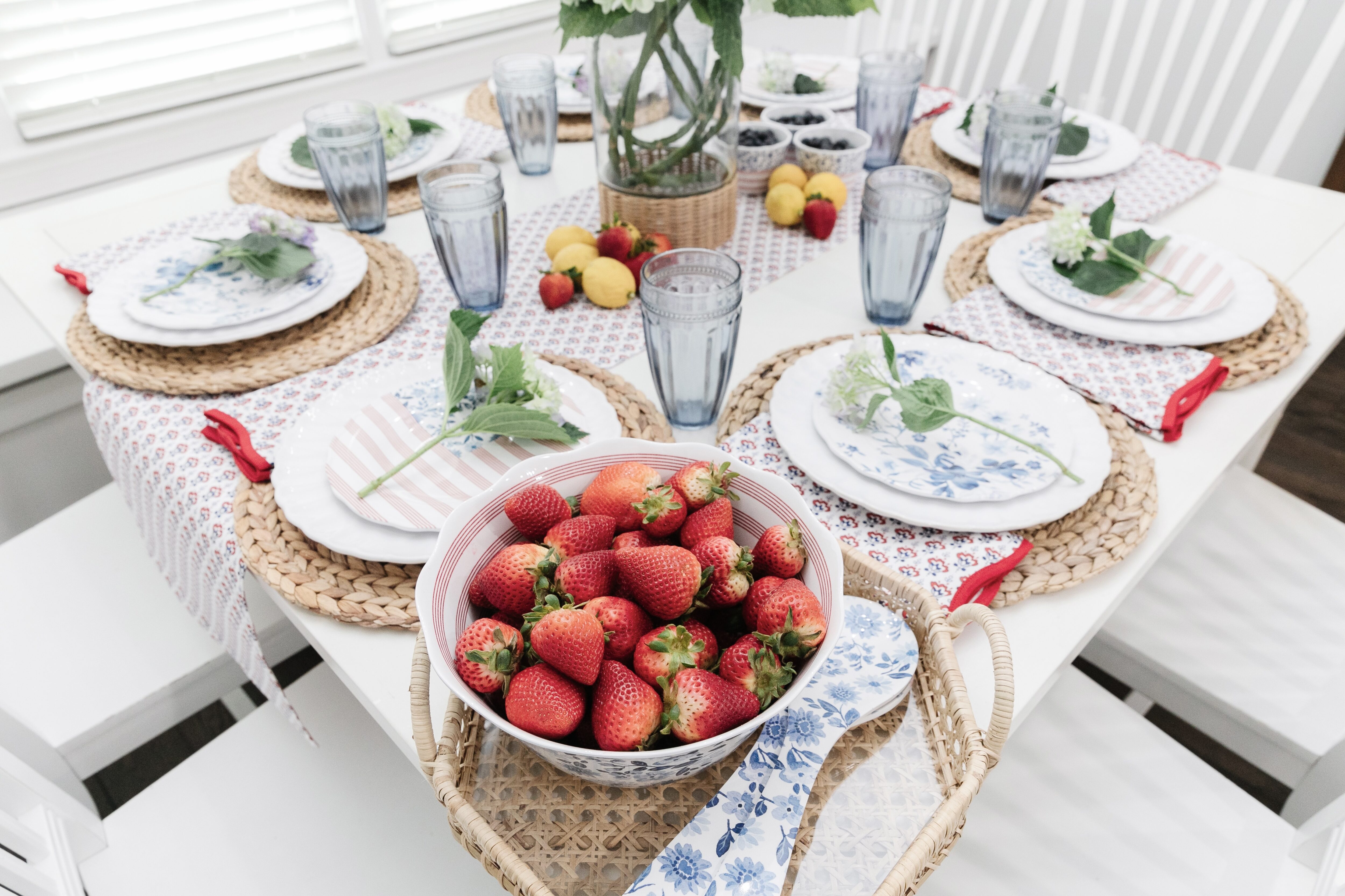 memorial day tablescape