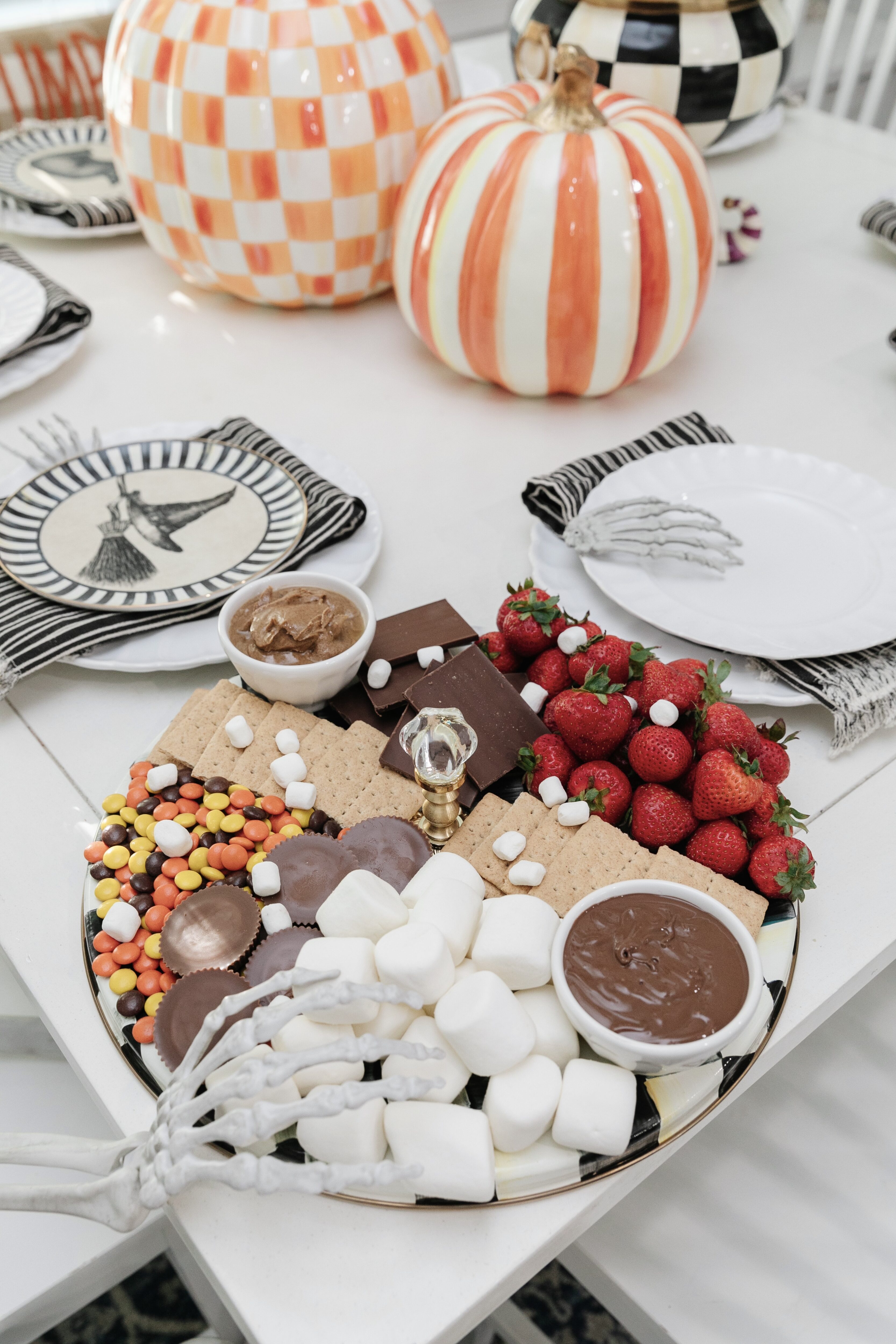 halloween s'mores board